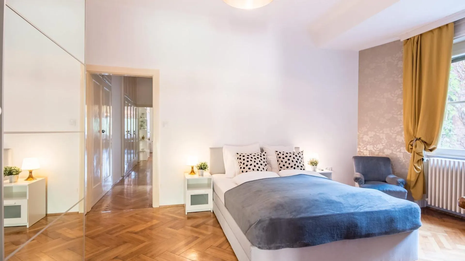 Central - Spacious - Classic Charm Budapest